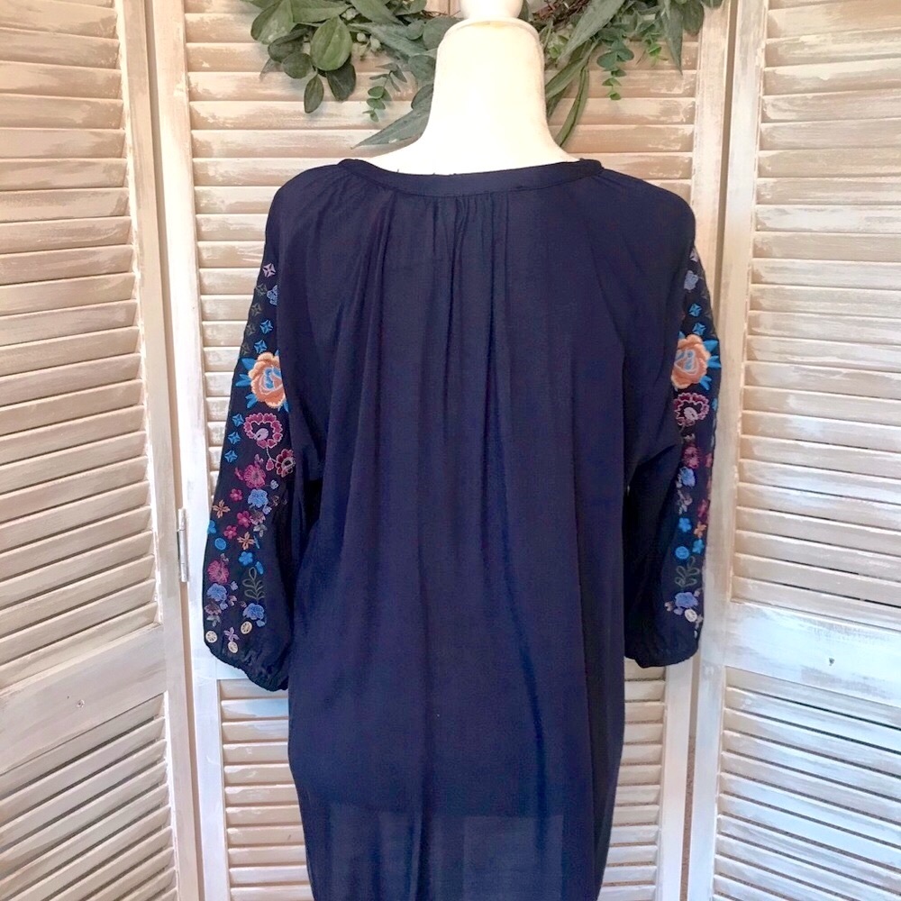 NAVY TUNIC WITH FLORAL EMBROIDERY - Picture 2 of 5